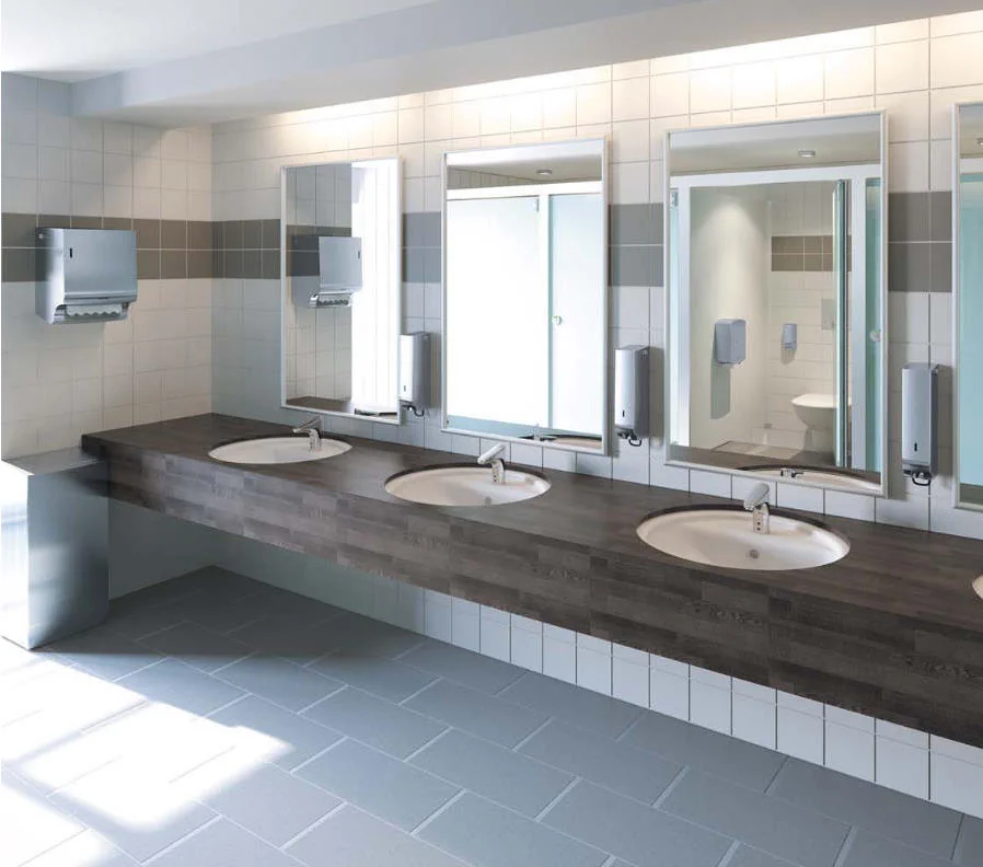 Toilettenpapier fuer verschiedene Verwendungen Nachfuellmaterial fuer Toilettenpapierspender